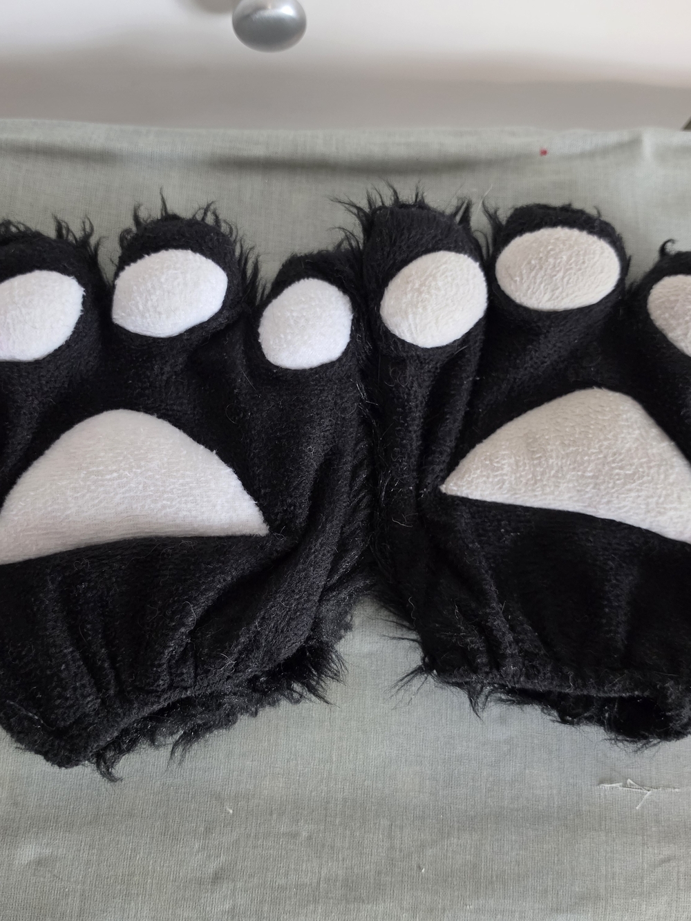 Kids Black Paw Costume Mitts os